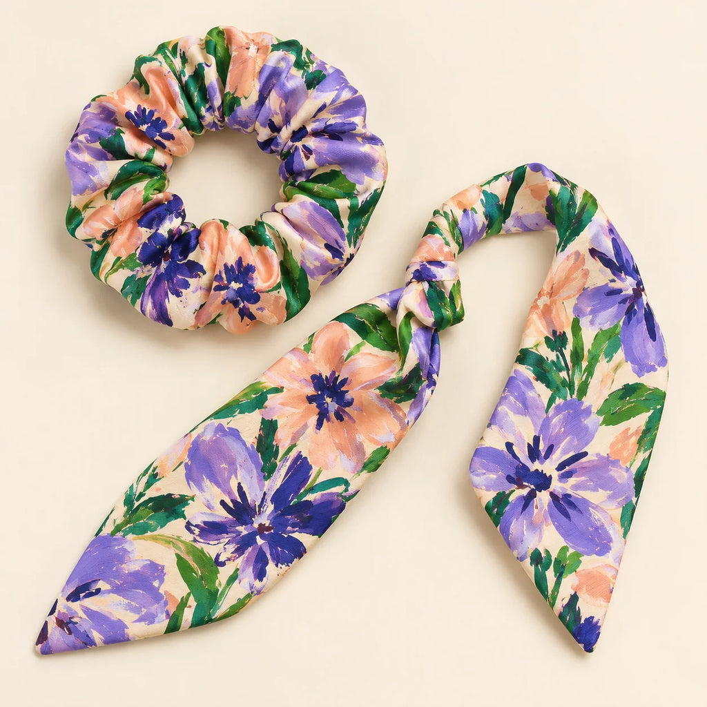 Bloom Riot bow-tie scrunchie — detail view