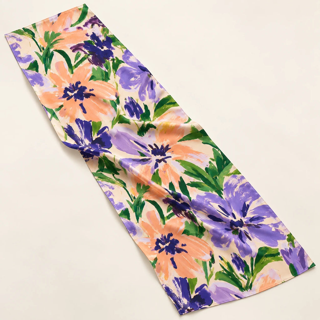 Bloom Riot stole — detail view