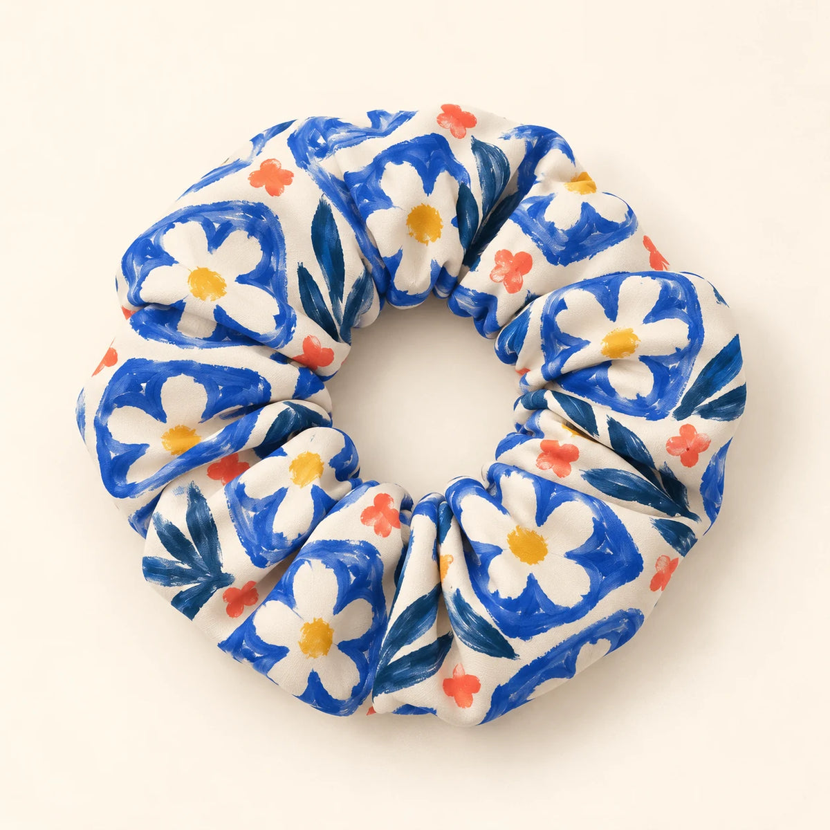 Ceramic Daisy scrunchie — hero view