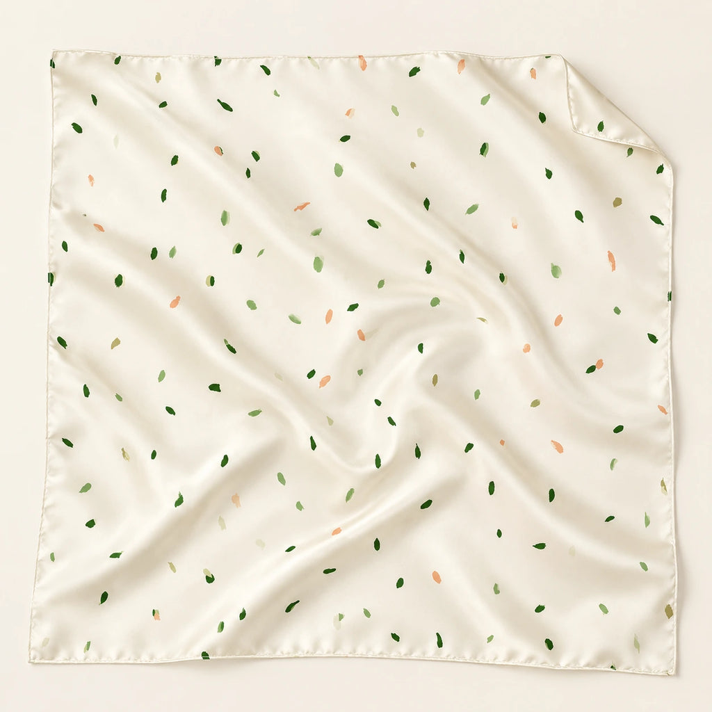 Meadow Dust scarf — detail view