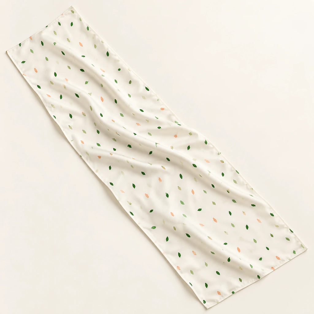 Meadow Dust stole — detail view