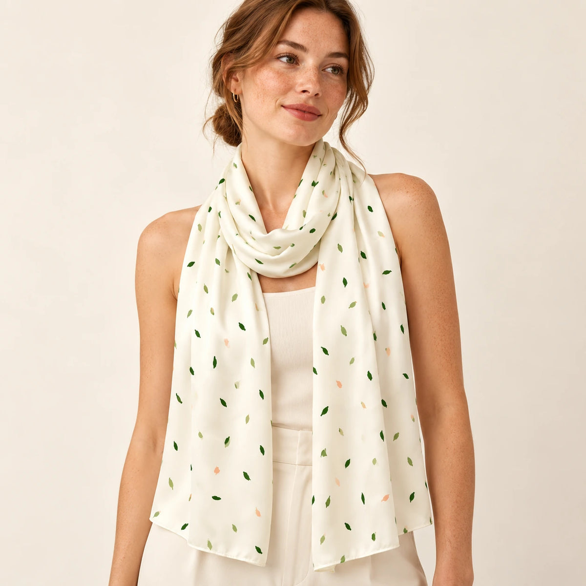Meadow Dust stole — hero view